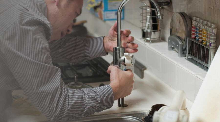 Local water heater installation in Maple Park, IL